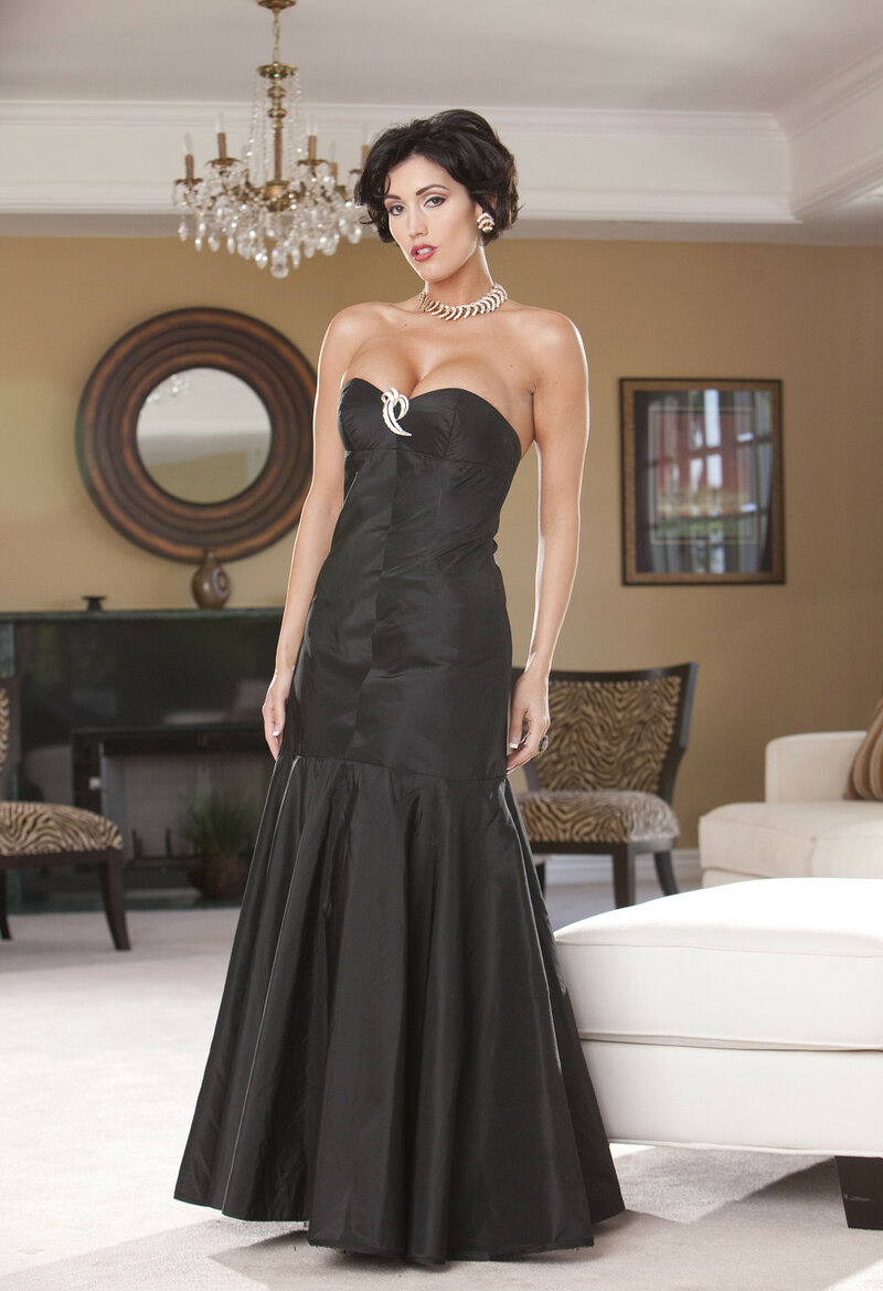 Юля, 23 года, 0 размер груди